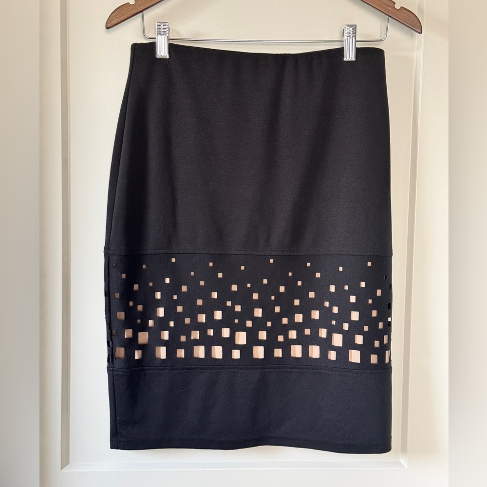 Joseph Ribkoff* Laser Cut-out skirt